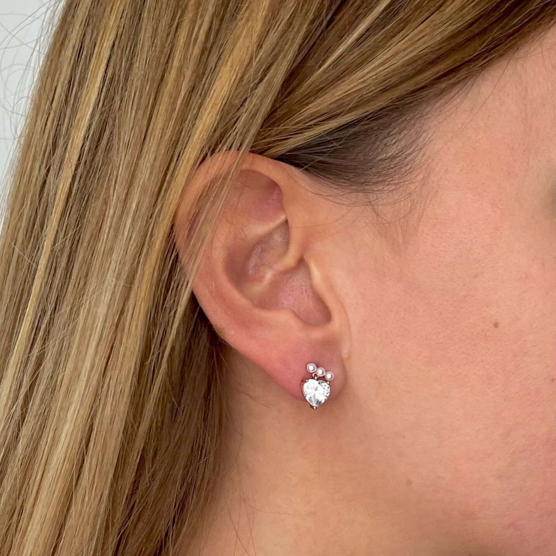 Orecchini Pendenti Donna A Doppio Cuore, Lucidi, In Lega Metallica Color Oro. Leggeri (6,66g) E Brillanti, Accessorio Moda Italiano. - 3